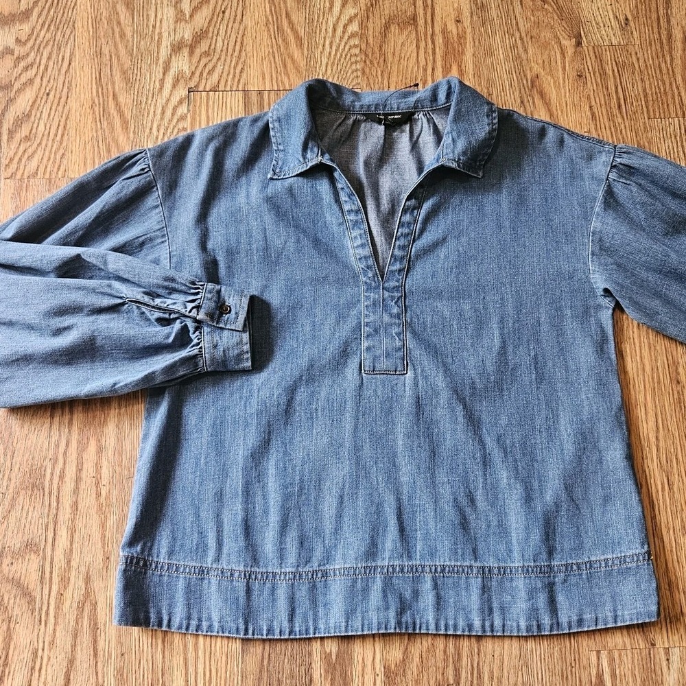 Banana Republic Oversized Denim Shirt XS Blue Cotton NWOT Long Sleeve Collared